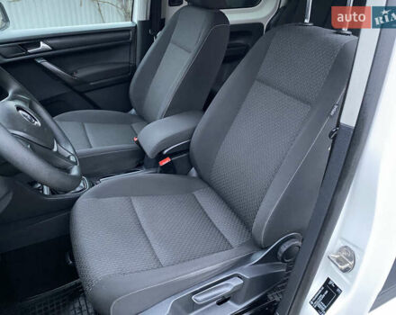 Белый Фольксваген Кадди, объемом двигателя 2 л и пробегом 260 тыс. км за 13900 $, фото 20 на Automoto.ua