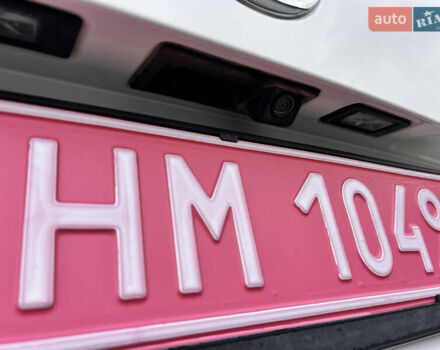 Белый Фольксваген Кадди, объемом двигателя 2 л и пробегом 167 тыс. км за 17500 $, фото 8 на Automoto.ua