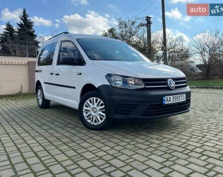 Белый Фольксваген Кадди, объемом двигателя 1.6 л и пробегом 180 тыс. км за 13000 $, фото 8 на Automoto.ua