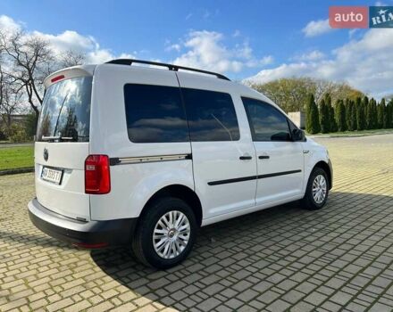 Белый Фольксваген Кадди, объемом двигателя 1.6 л и пробегом 180 тыс. км за 13000 $, фото 22 на Automoto.ua