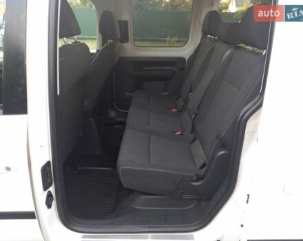 Белый Фольксваген Кадди, объемом двигателя 1.97 л и пробегом 196 тыс. км за 14550 $, фото 13 на Automoto.ua