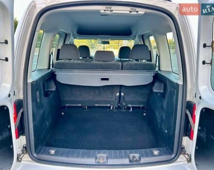 Білий Фольксваген Кадді, об'ємом двигуна 2 л та пробігом 250 тис. км за 14999 $, фото 21 на Automoto.ua