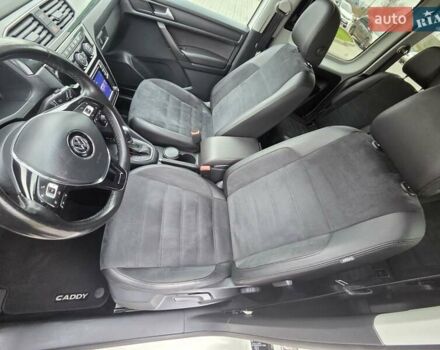 Белый Фольксваген Кадди, объемом двигателя 1.97 л и пробегом 263 тыс. км за 18700 $, фото 15 на Automoto.ua