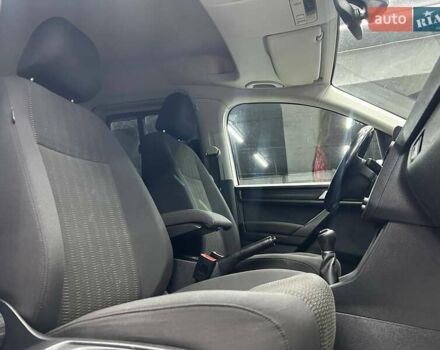 Білий Фольксваген Кадді, об'ємом двигуна 1.97 л та пробігом 256 тис. км за 18800 $, фото 6 на Automoto.ua