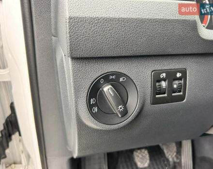 Белый Фольксваген Кадди, объемом двигателя 2 л и пробегом 167 тыс. км за 17500 $, фото 32 на Automoto.ua