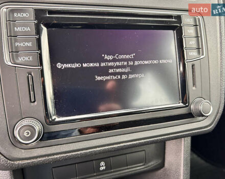 Белый Фольксваген Кадди, объемом двигателя 2 л и пробегом 167 тыс. км за 17500 $, фото 37 на Automoto.ua