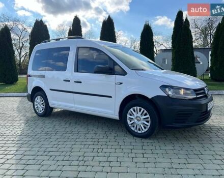 Белый Фольксваген Кадди, объемом двигателя 1.6 л и пробегом 180 тыс. км за 13000 $, фото 14 на Automoto.ua