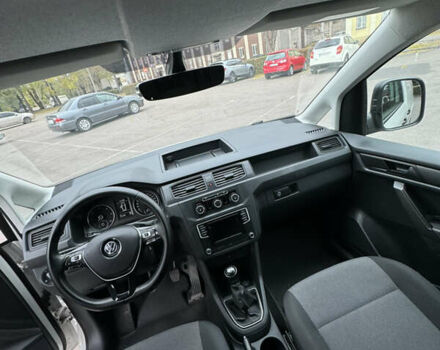 Белый Фольксваген Кадди, объемом двигателя 1.97 л и пробегом 211 тыс. км за 13299 $, фото 7 на Automoto.ua