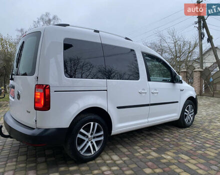 Белый Фольксваген Кадди, объемом двигателя 2 л и пробегом 260 тыс. км за 13900 $, фото 6 на Automoto.ua