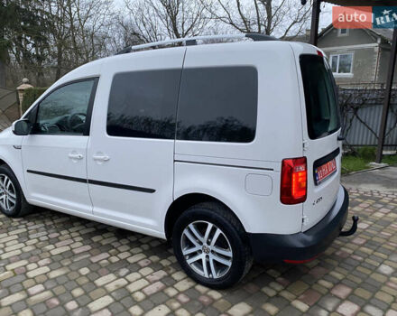 Белый Фольксваген Кадди, объемом двигателя 2 л и пробегом 260 тыс. км за 13900 $, фото 10 на Automoto.ua