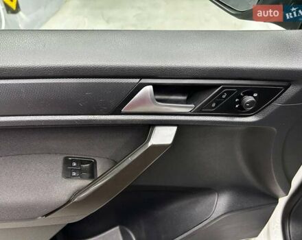 Білий Фольксваген Кадді, об'ємом двигуна 1.97 л та пробігом 256 тис. км за 18800 $, фото 22 на Automoto.ua