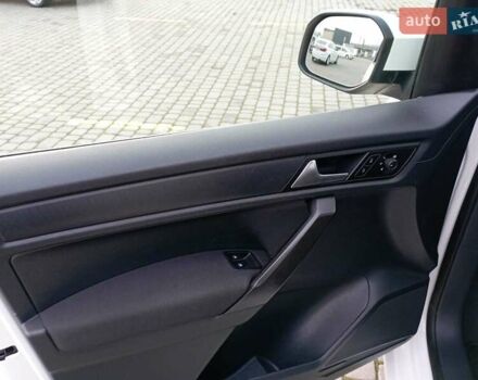 Белый Фольксваген Кадди, объемом двигателя 2 л и пробегом 140 тыс. км за 17900 $, фото 9 на Automoto.ua