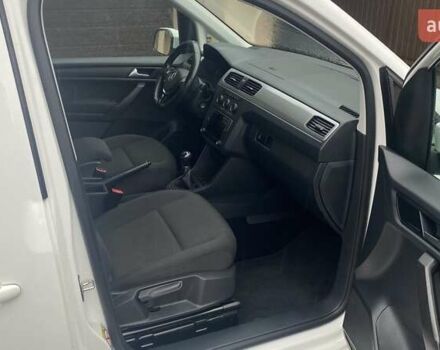 Белый Фольксваген Кадди, объемом двигателя 1.97 л и пробегом 256 тыс. км за 17800 $, фото 14 на Automoto.ua