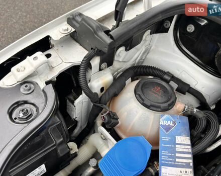 Белый Фольксваген Кадди, объемом двигателя 2 л и пробегом 167 тыс. км за 17500 $, фото 48 на Automoto.ua