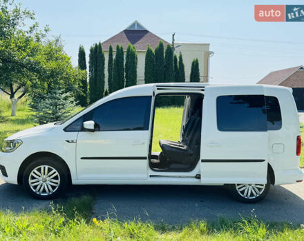Белый Фольксваген Кадди, объемом двигателя 2 л и пробегом 47 тыс. км за 17500 $, фото 6 на Automoto.ua