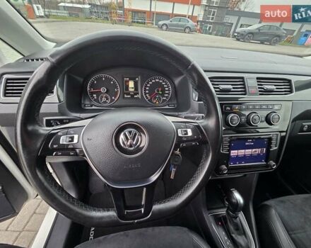 Белый Фольксваген Кадди, объемом двигателя 1.97 л и пробегом 263 тыс. км за 18700 $, фото 17 на Automoto.ua