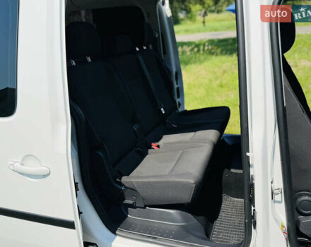 Белый Фольксваген Кадди, объемом двигателя 2 л и пробегом 47 тыс. км за 17500 $, фото 12 на Automoto.ua