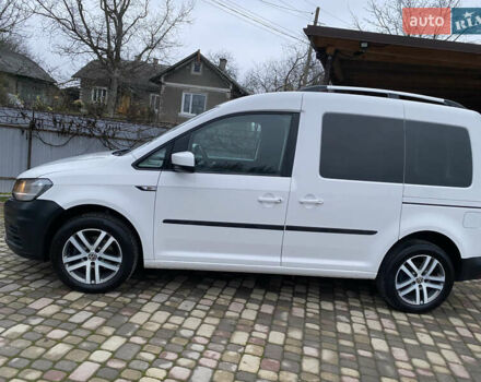 Белый Фольксваген Кадди, объемом двигателя 2 л и пробегом 260 тыс. км за 13900 $, фото 11 на Automoto.ua
