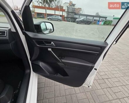 Белый Фольксваген Кадди, объемом двигателя 1.97 л и пробегом 263 тыс. км за 18700 $, фото 26 на Automoto.ua