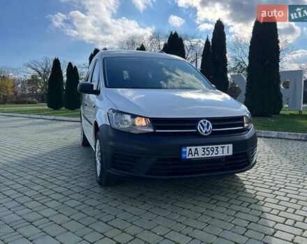Белый Фольксваген Кадди, объемом двигателя 1.6 л и пробегом 180 тыс. км за 13000 $, фото 13 на Automoto.ua