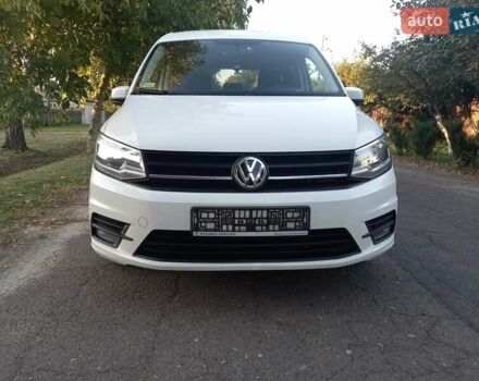 Белый Фольксваген Кадди, объемом двигателя 1.97 л и пробегом 196 тыс. км за 14550 $, фото 1 на Automoto.ua