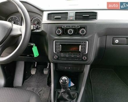 Белый Фольксваген Кадди, объемом двигателя 2 л и пробегом 140 тыс. км за 17900 $, фото 12 на Automoto.ua