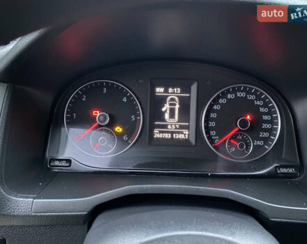 Белый Фольксваген Кадди, объемом двигателя 2 л и пробегом 260 тыс. км за 13900 $, фото 26 на Automoto.ua