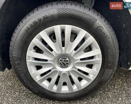 Белый Фольксваген Кадди, объемом двигателя 2 л и пробегом 167 тыс. км за 17500 $, фото 12 на Automoto.ua