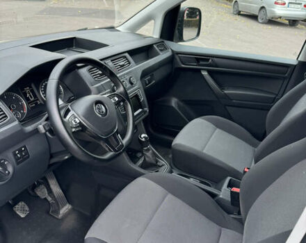 Белый Фольксваген Кадди, объемом двигателя 1.97 л и пробегом 211 тыс. км за 13299 $, фото 8 на Automoto.ua