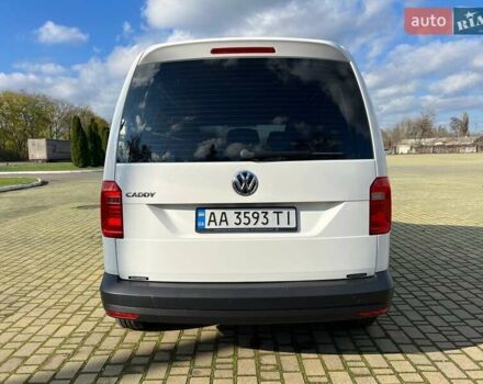 Белый Фольксваген Кадди, объемом двигателя 1.6 л и пробегом 180 тыс. км за 13000 $, фото 19 на Automoto.ua