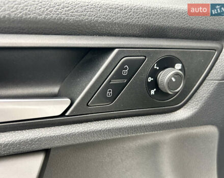 Белый Фольксваген Кадди, объемом двигателя 2 л и пробегом 167 тыс. км за 17500 $, фото 31 на Automoto.ua