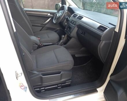 Белый Фольксваген Кадди, объемом двигателя 1.97 л и пробегом 196 тыс. км за 14550 $, фото 20 на Automoto.ua