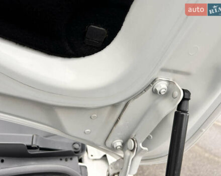 Белый Фольксваген Кадди, объемом двигателя 2 л и пробегом 167 тыс. км за 17500 $, фото 47 на Automoto.ua