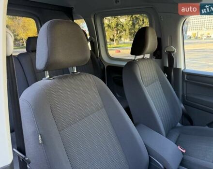 Белый Фольксваген Кадди, объемом двигателя 2 л и пробегом 149 тыс. км за 21200 $, фото 29 на Automoto.ua