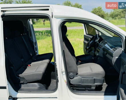 Белый Фольксваген Кадди, объемом двигателя 2 л и пробегом 47 тыс. км за 20500 $, фото 13 на Automoto.ua