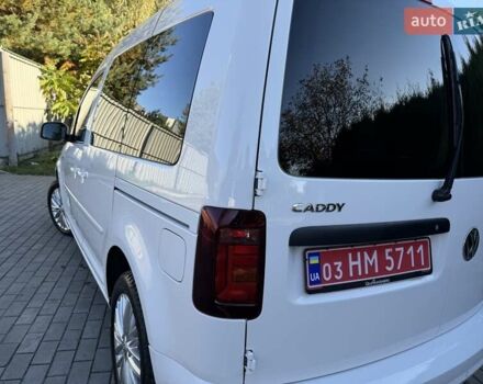 Белый Фольксваген Кадди, объемом двигателя 1.97 л и пробегом 149 тыс. км за 20300 $, фото 8 на Automoto.ua