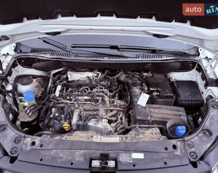 Білий Фольксваген Кадді, об'ємом двигуна 1.97 л та пробігом 187 тис. км за 17000 $, фото 17 на Automoto.ua