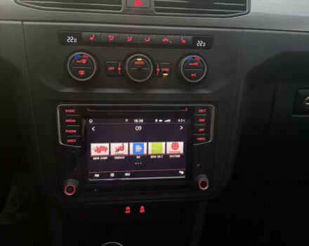 Білий Фольксваген Кадді, об'ємом двигуна 2 л та пробігом 205 тис. км за 16350 $, фото 34 на Automoto.ua