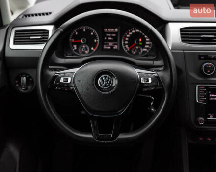 Белый Фольксваген Кадди, объемом двигателя 2 л и пробегом 215 тыс. км за 19800 $, фото 28 на Automoto.ua