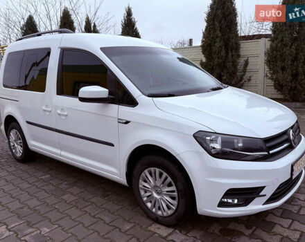 Білий Фольксваген Кадді, об'ємом двигуна 1.97 л та пробігом 187 тис. км за 17000 $, фото 2 на Automoto.ua