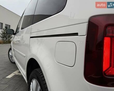 Белый Фольксваген Кадди, объемом двигателя 2 л и пробегом 150 тыс. км за 21600 $, фото 14 на Automoto.ua