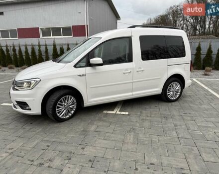 Белый Фольксваген Кадди, объемом двигателя 2 л и пробегом 150 тыс. км за 21600 $, фото 2 на Automoto.ua