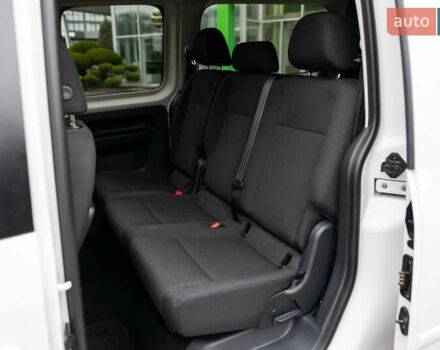 Белый Фольксваген Кадди, объемом двигателя 2 л и пробегом 215 тыс. км за 19800 $, фото 74 на Automoto.ua