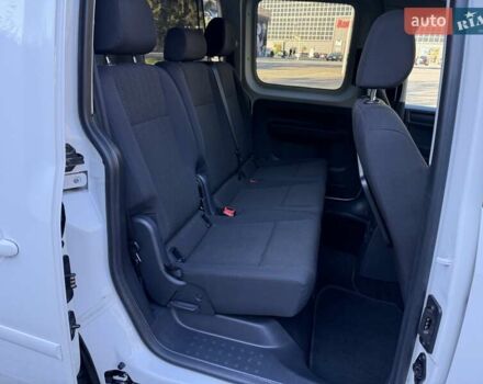 Белый Фольксваген Кадди, объемом двигателя 2 л и пробегом 149 тыс. км за 21200 $, фото 19 на Automoto.ua