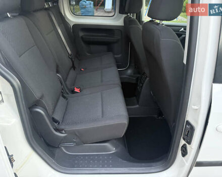 Білий Фольксваген Кадді, об'ємом двигуна 2 л та пробігом 205 тис. км за 16350 $, фото 35 на Automoto.ua