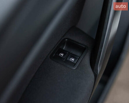 Белый Фольксваген Кадди, объемом двигателя 2 л и пробегом 215 тыс. км за 19800 $, фото 26 на Automoto.ua