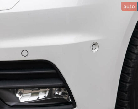 Белый Фольксваген Кадди, объемом двигателя 2 л и пробегом 215 тыс. км за 19800 $, фото 86 на Automoto.ua