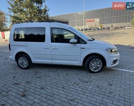 Белый Фольксваген Кадди, объемом двигателя 2 л и пробегом 149 тыс. км за 21200 $, фото 2 на Automoto.ua