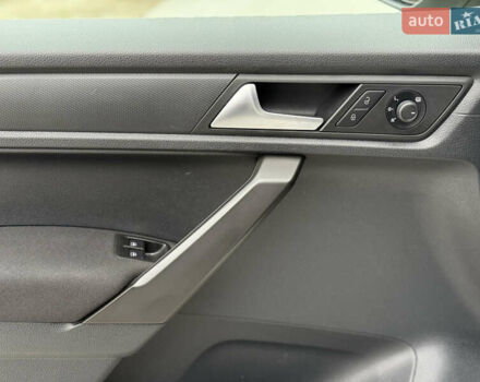 Белый Фольксваген Кадди, объемом двигателя 1.97 л и пробегом 171 тыс. км за 18200 $, фото 28 на Automoto.ua