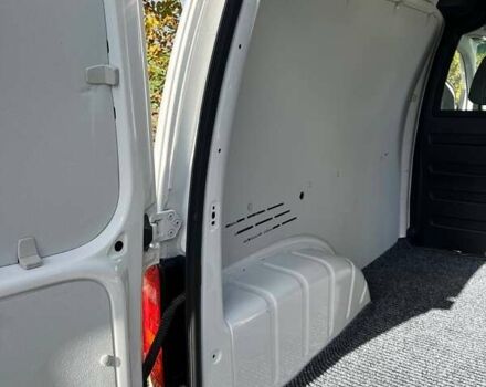 Белый Фольксваген Кадди, объемом двигателя 1.97 л и пробегом 185 тыс. км за 18700 $, фото 63 на Automoto.ua